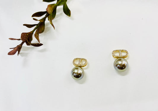 Riad Pearl Drops Earring