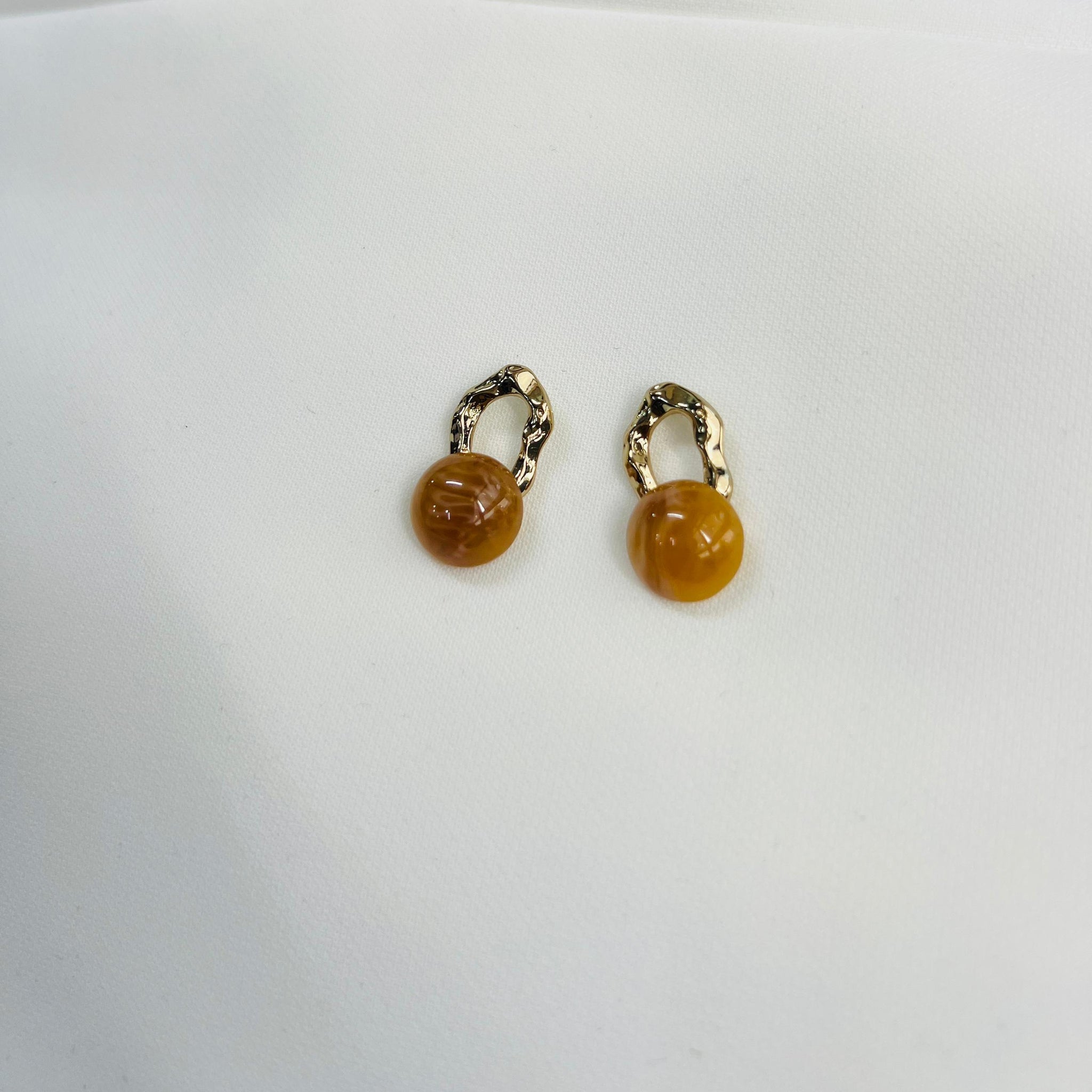 Resin Gold Pearl Earring