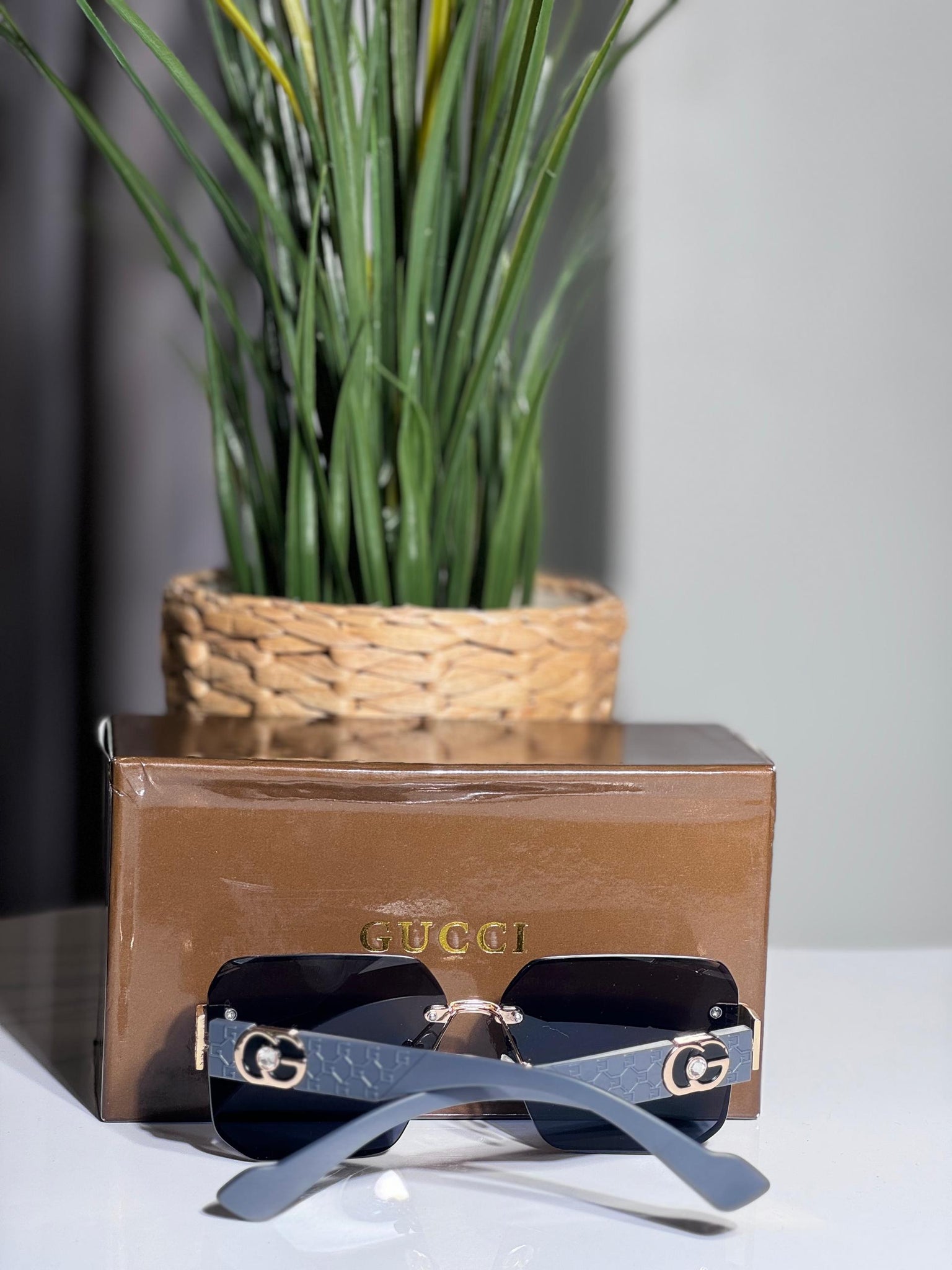 Women Black Gucci Sunglasses